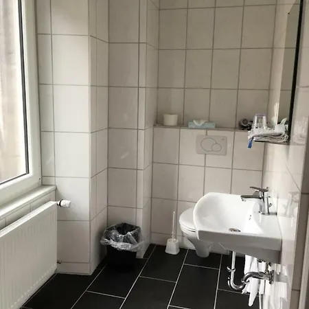 Faehrmannshaus * Ernst